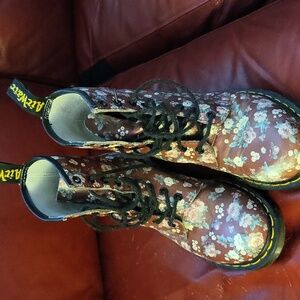 Dr Martens Floral Pascal Softy Leather Lace Up Boots Burgundy Size 8